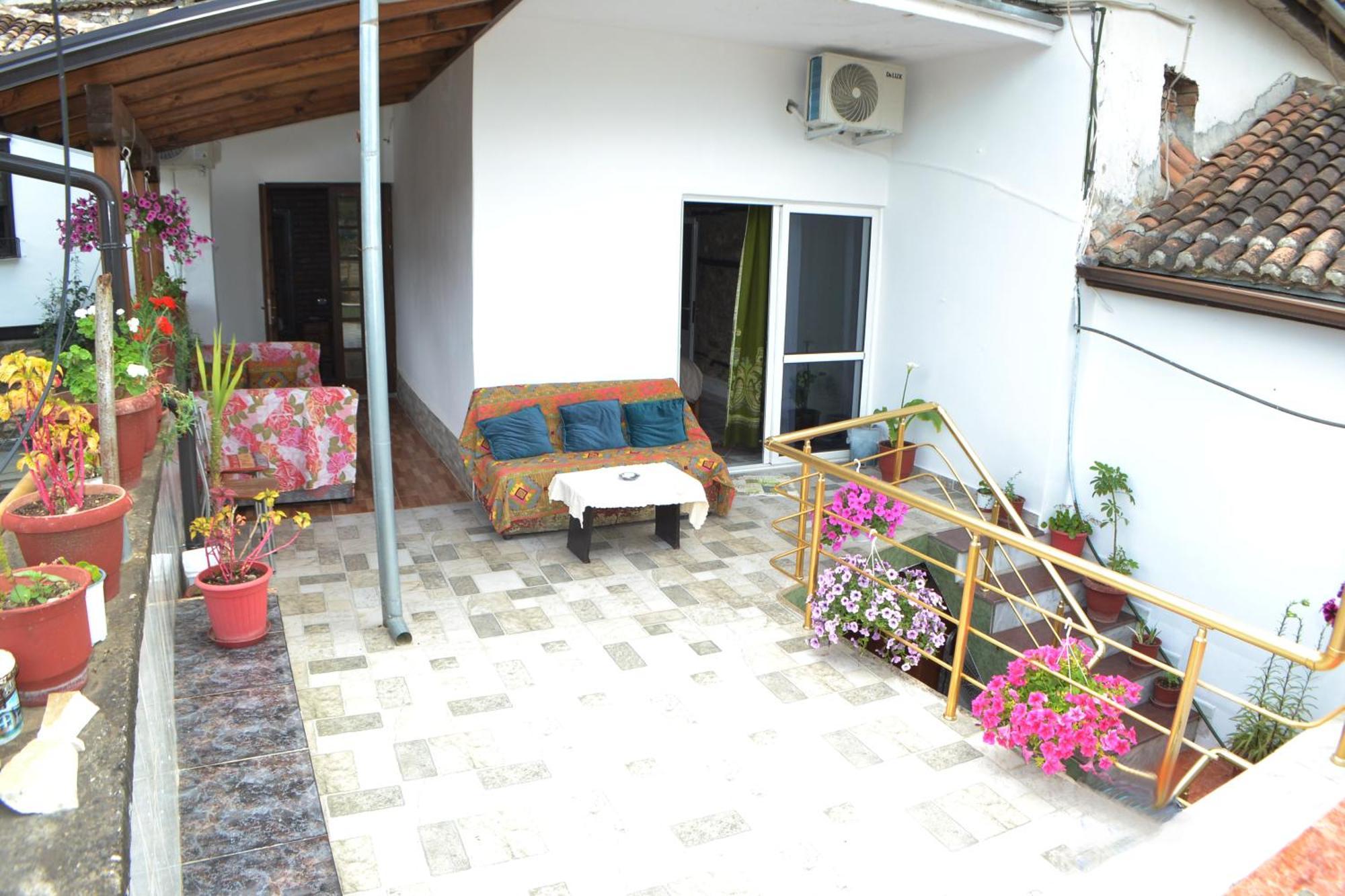 Guesthouse Belle View Берат Экстерьер фото